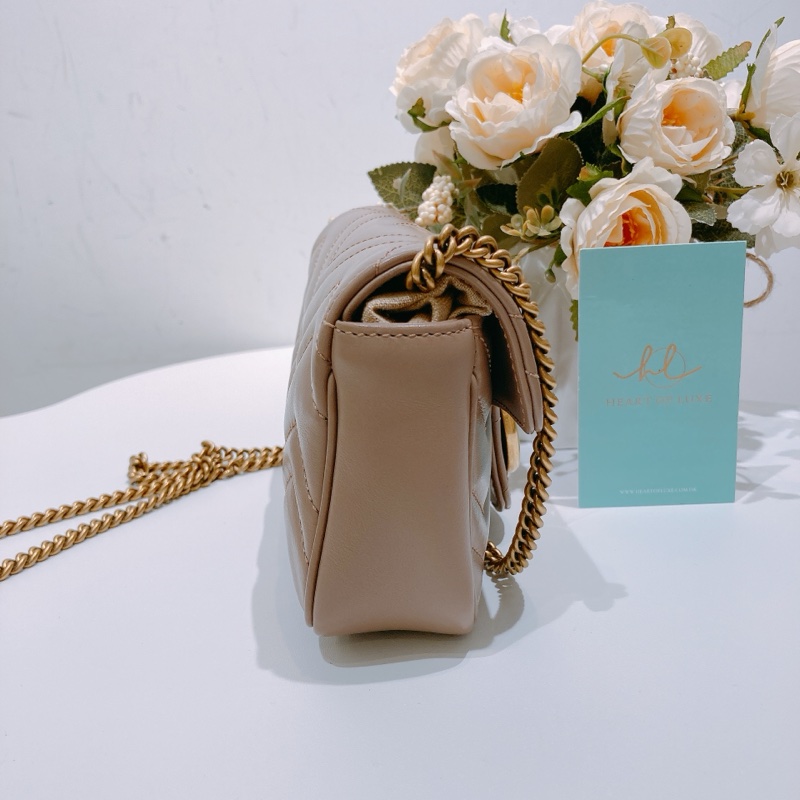 TW4423 GUCCI 古馳迷你經典GG字鍊帶包包MINI GG MARMONT CHAIN BAG CALFSKIN-3