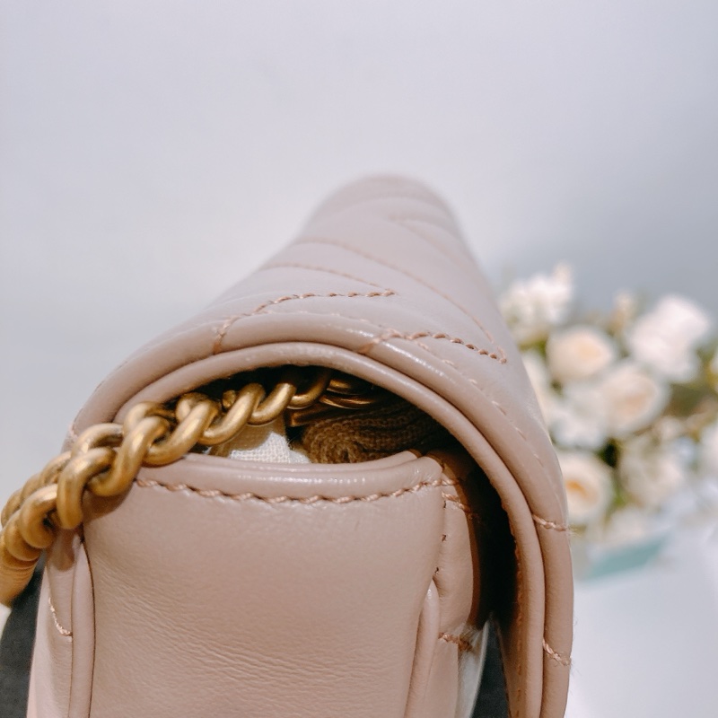 TW4423 GUCCI 古馳迷你經典GG字鍊帶包包MINI GG MARMONT CHAIN BAG CALFSKIN-19