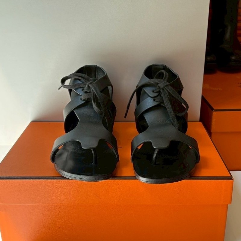 Hermes 黑皮綁帶羅馬涼鞋-3