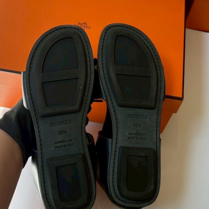 Hermes 黑皮綁帶羅馬涼鞋-5