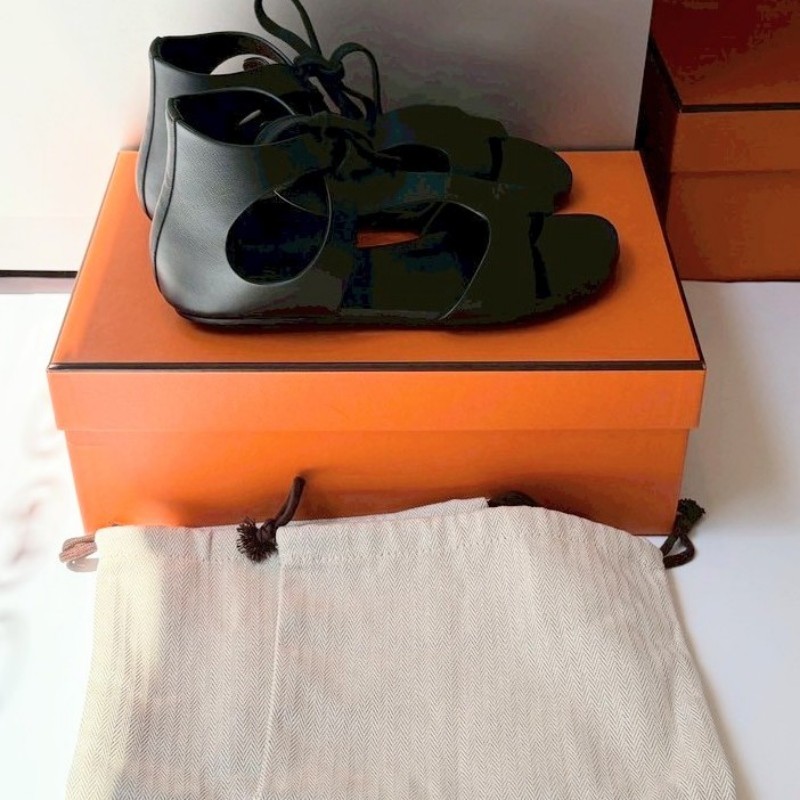 Hermes 黑皮綁帶羅馬涼鞋-7