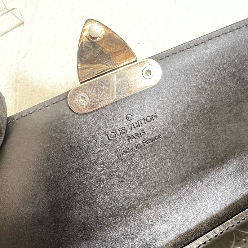 Louis Vuitton 硬殼扣式手提錢包 含卡夾-8