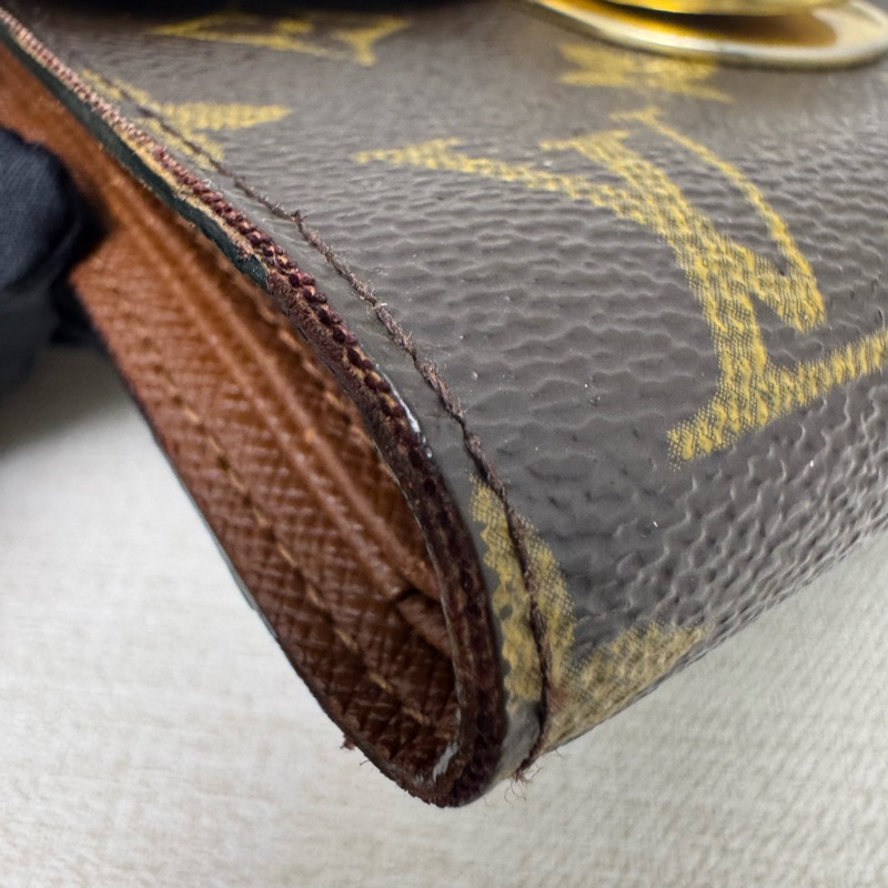 Louis Vuitton 曼哈頓金釦短夾-14