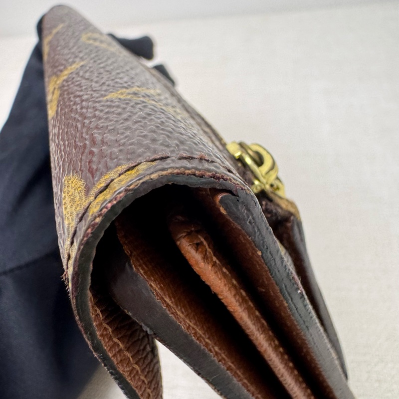 Louis Vuitton 曼哈頓金釦短夾-21