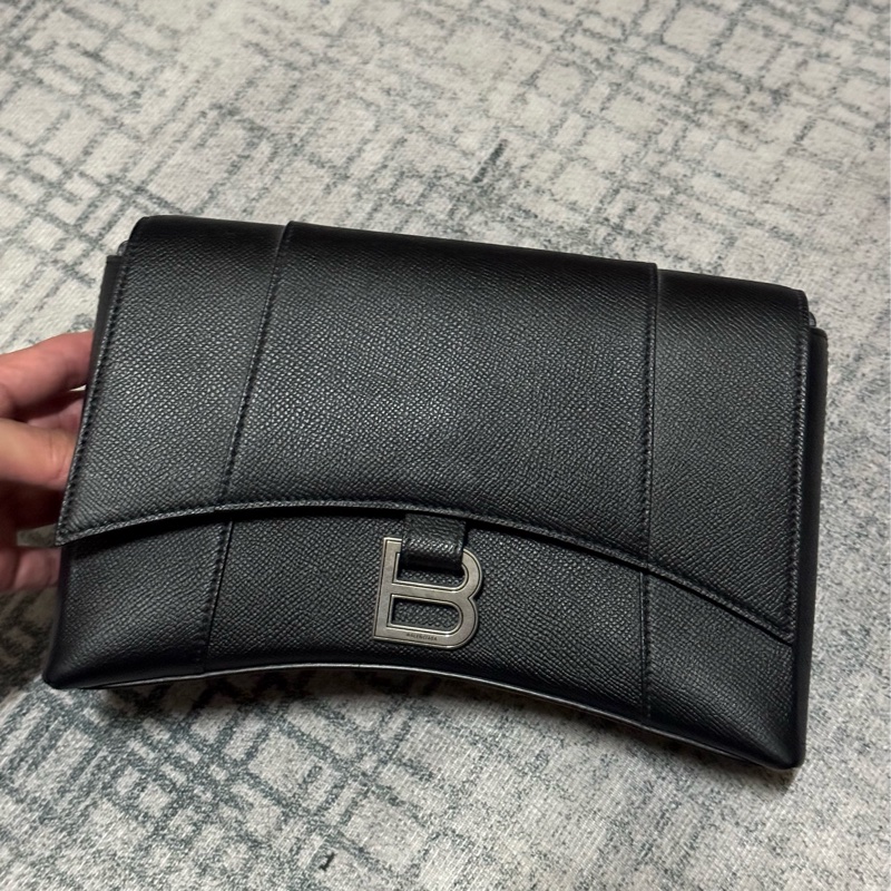 (已售出)BALENCIAGA 巴黎世家 downtown系列 沙漏包 黑銀-0