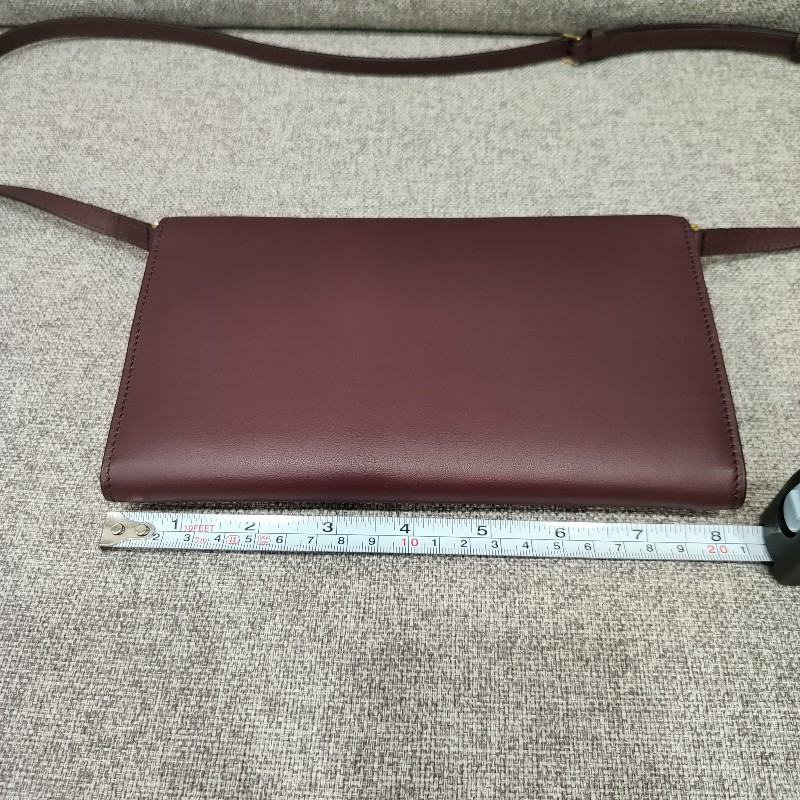 BURBERRY Hazelmere 80463091 LOGO WOC 巧克力色牛皮 發財長夾 手拿包 斜背包 護照包 肩背包 斜背包 腋下包 胸口包 多用途 全新-6