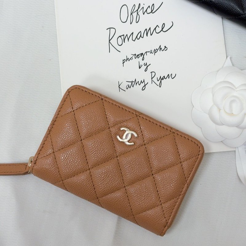 香奈兒 CHANEL 新款 大ㄇ拉 奶茶色大ㄇ拉錢包-5