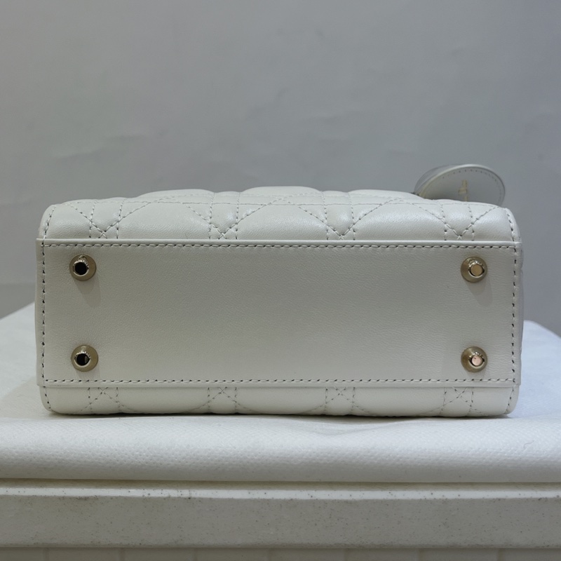 Dior 白羊皮黑把手 Mini Lady Dior-4
