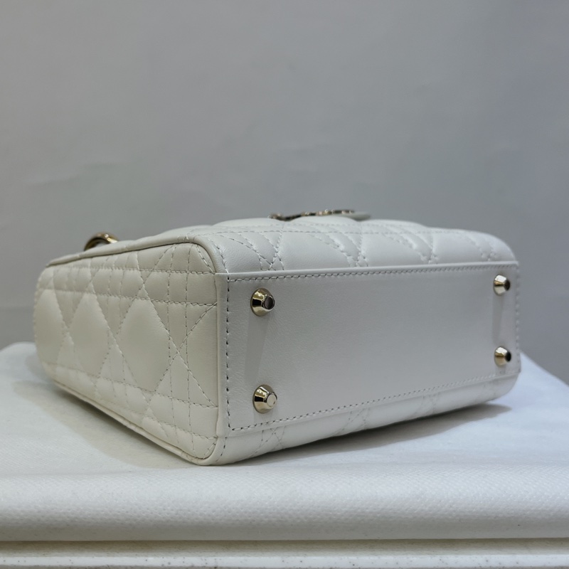 Dior 白羊皮黑把手 Mini Lady Dior-6