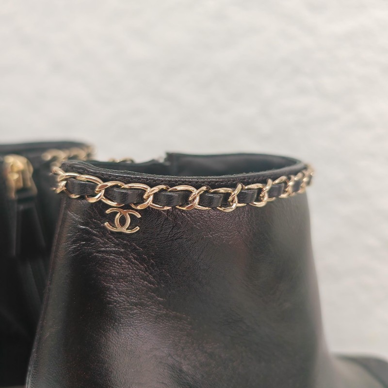 Chanel 香奈兒經典雙C黑鏈尖頭短靴 36碼-3