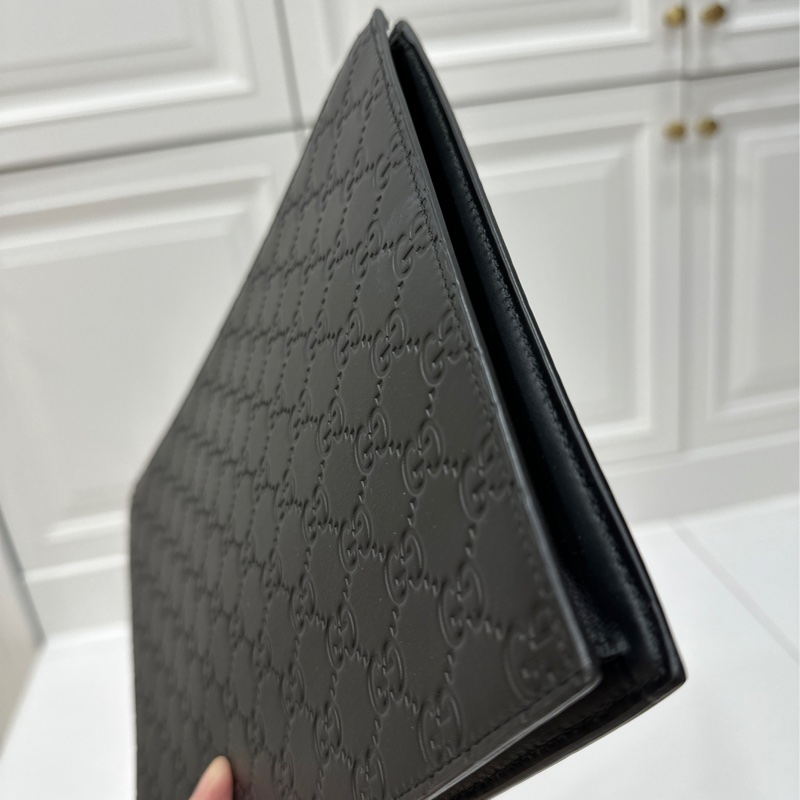 Gucci 爆款🔥 黑色 全皮壓紋 手拿包 文件包 手提包 公文包-9