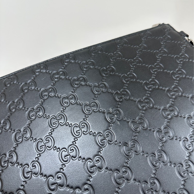 Gucci 爆款🔥 黑色 全皮壓紋 手拿包 文件包 手提包 公文包-15