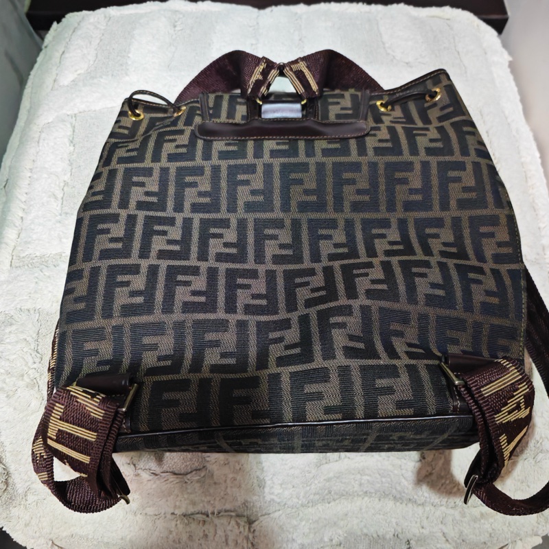 Fendi 老花 雙肩後背書包-23