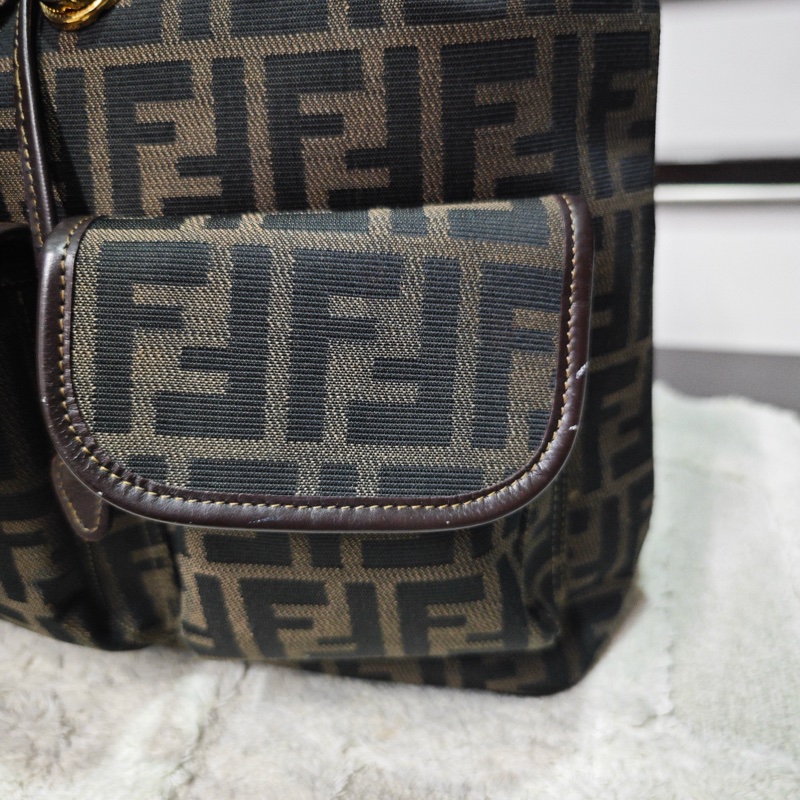 Fendi 老花 雙肩後背書包-29