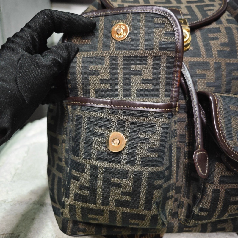 Fendi 老花 雙肩後背書包-34