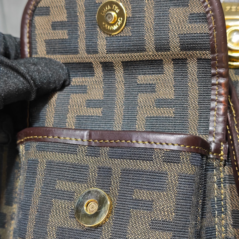 Fendi 老花 雙肩後背包-52