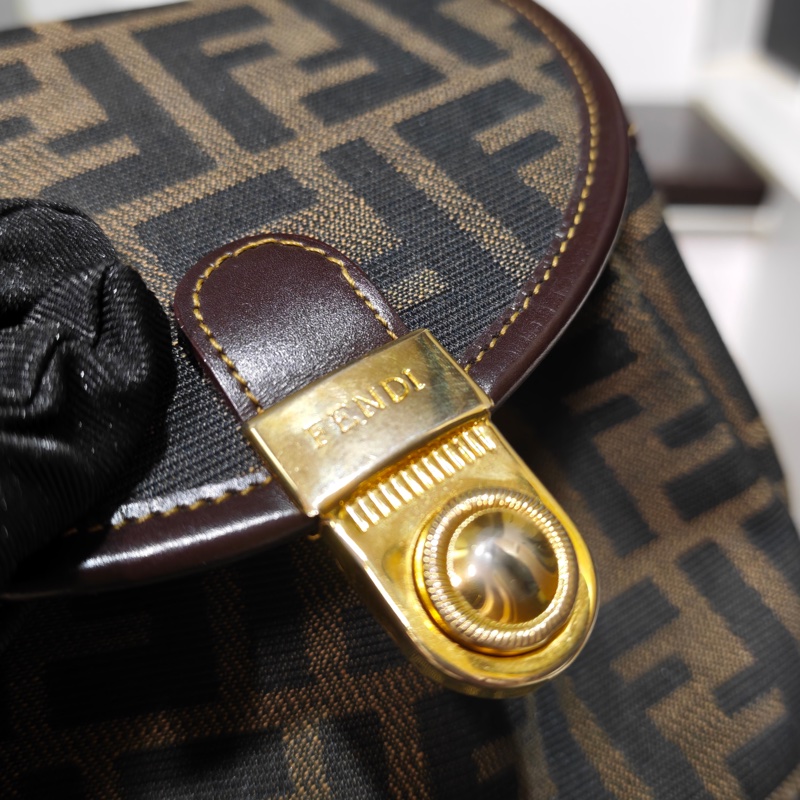 Fendi 老花 雙肩後背包-58