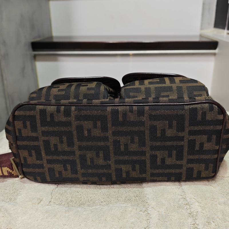 Fendi 老花 雙肩後背包-69