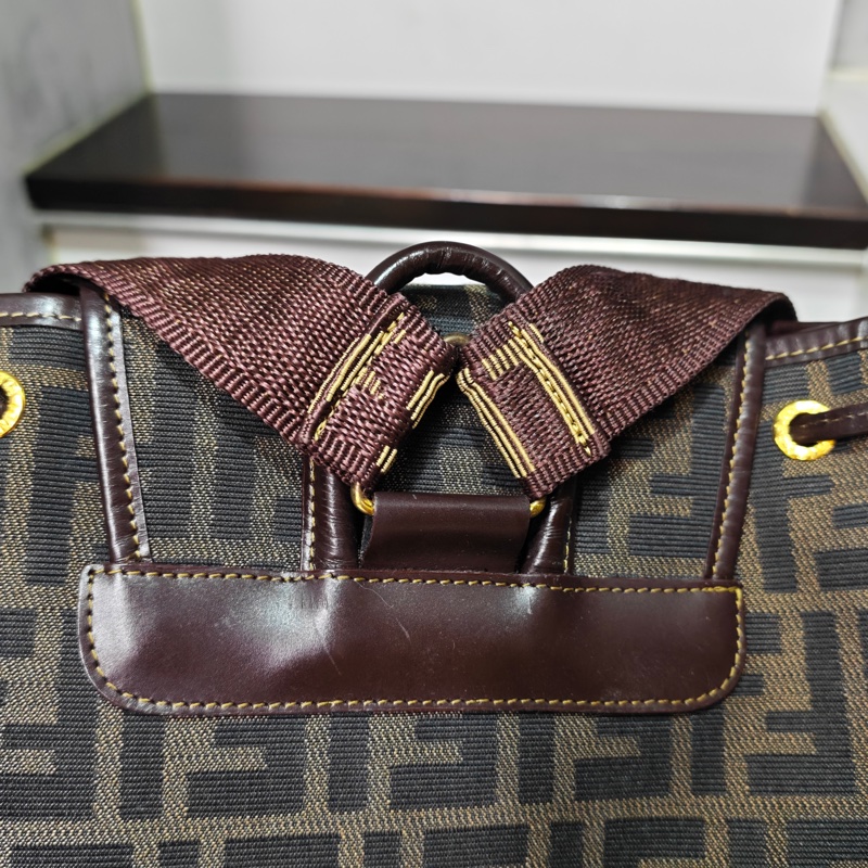 Fendi 老花 雙肩後背包-75