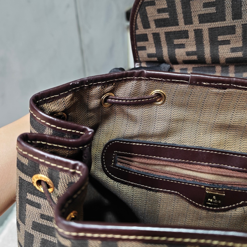 Fendi 老花 雙肩後背包-76