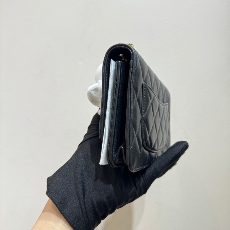 Chanel 香奈兒 23A手工坊獅子WOC 黑金-2