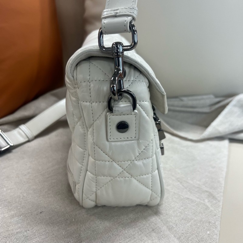 Dior/迪奥 Diorcamp 小号 白色 藤格纹全皮款 肩背包 斜背包-5