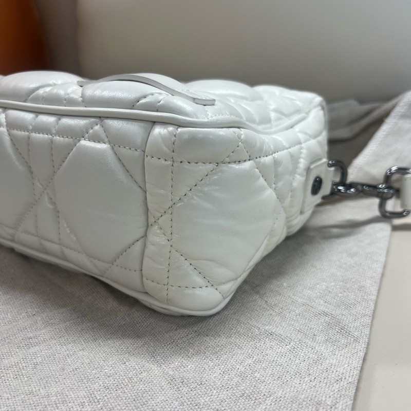 Dior/迪奥 Diorcamp 小号 白色 藤格纹全皮款 肩背包 斜背包-6