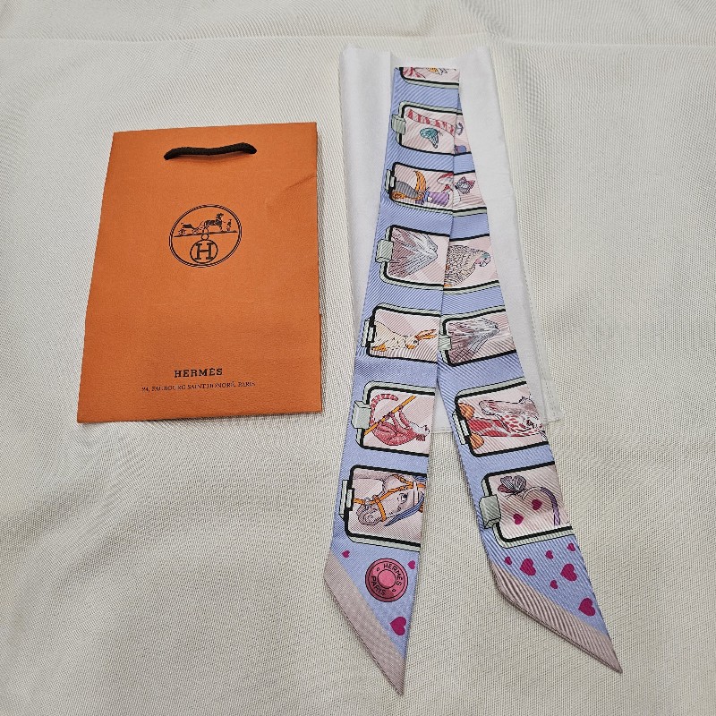 愛馬仕 Twilly 絲巾（全新)-1