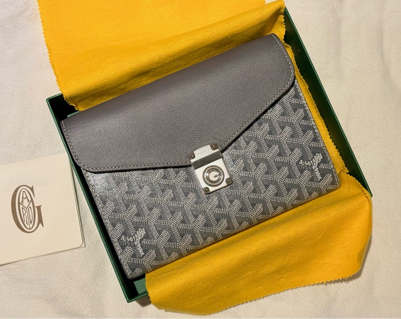 Goyard Chypre pouch 信封銀釦斜背包 灰銀-2
