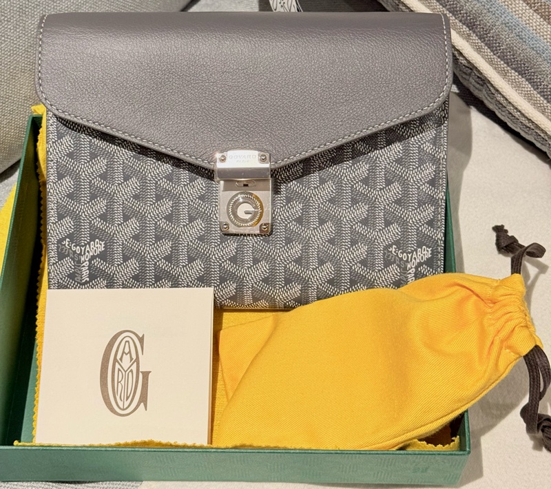 Goyard Chypre pouch 信封銀釦斜背包 灰銀-9