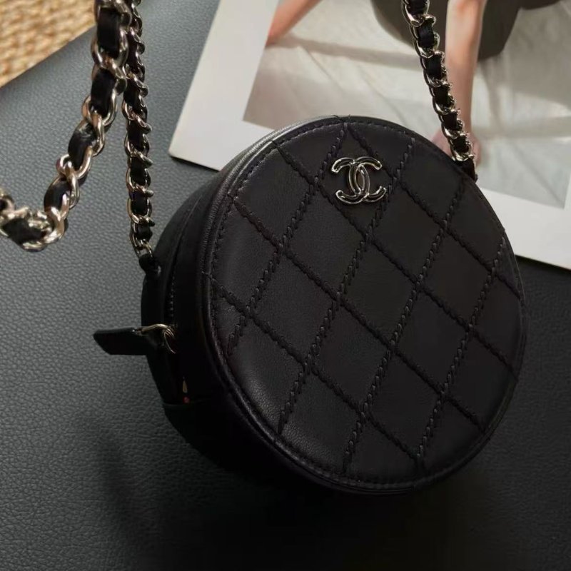 chanel 法朗扣圓餅包 10*10cm 全新 配件保卡塵袋-3