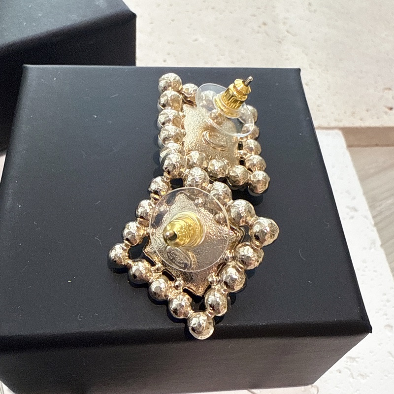 Chanel 水鑽方形耳針耳環-6