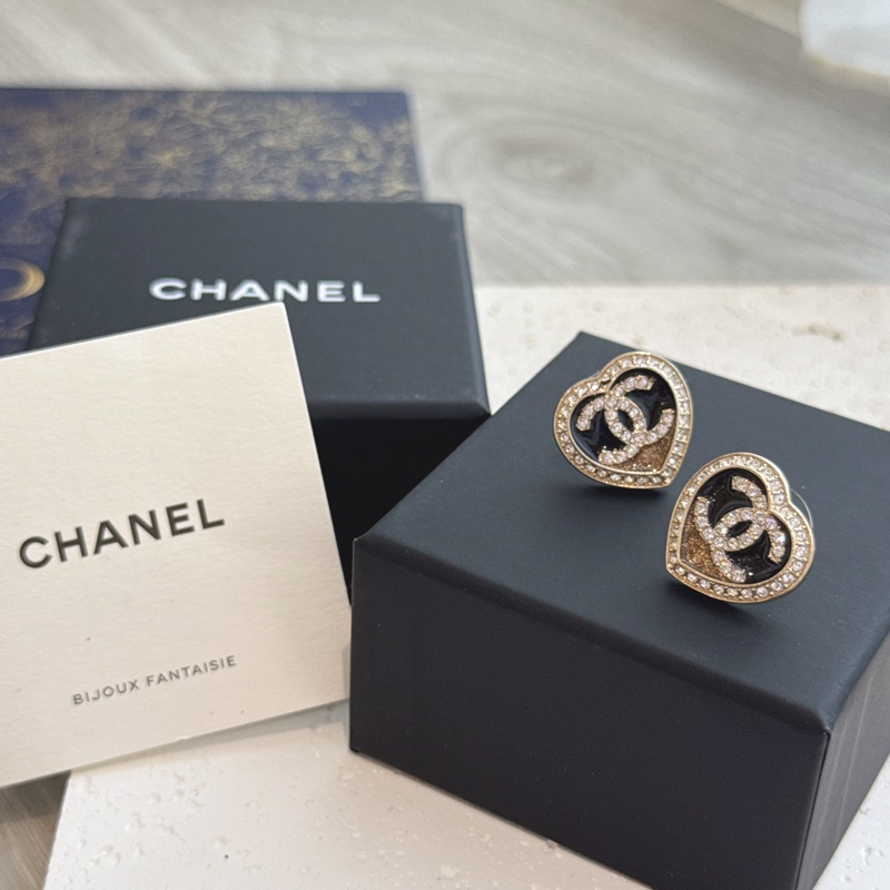 Chanel 水鑽愛心漸層耳環-0
