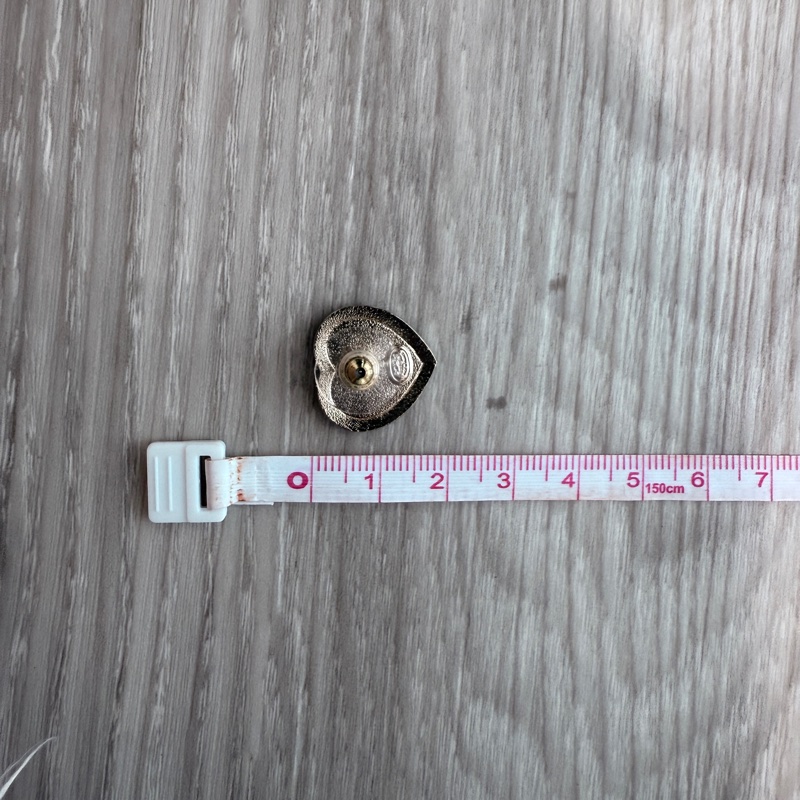 Chanel 水鑽愛心漸層耳環-9