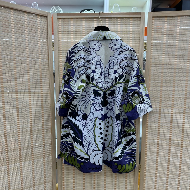 Valentino 華倫天奴男女同款刺繡花短袖襯衫 42碼-1