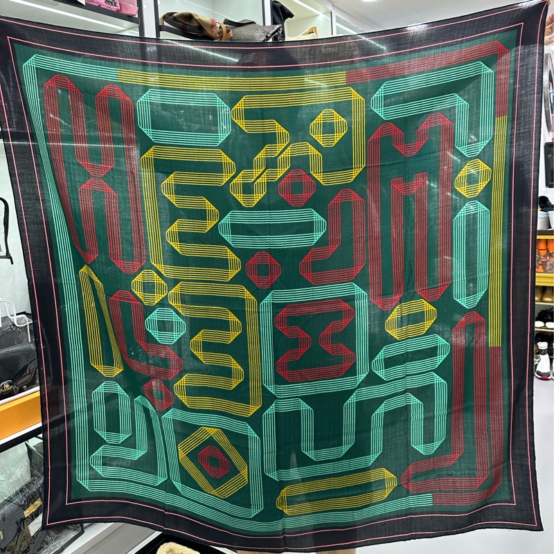 Hermes 愛馬仕羊絨真絲圍巾披肩 經典140*140cm大方巾披肩 70羊絨30真絲-0