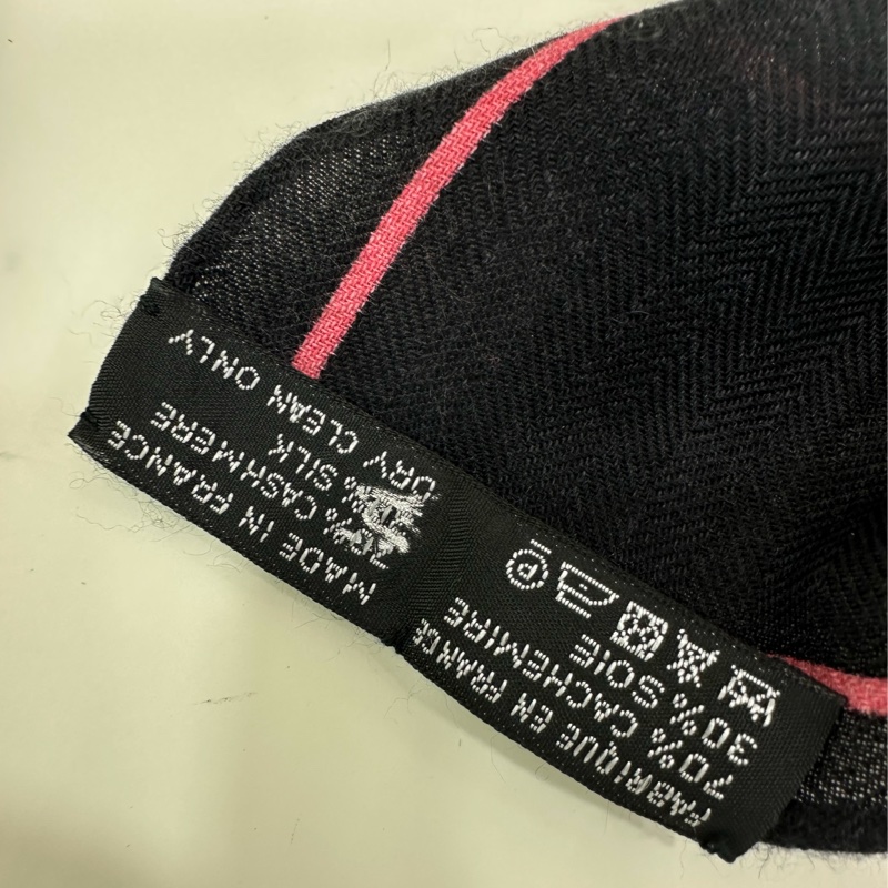 Hermes 愛馬仕羊絨真絲圍巾披肩 經典140*140cm大方巾披肩 70羊絨30真絲-2