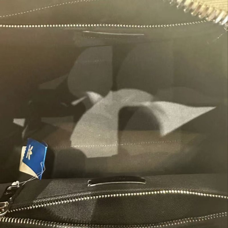 Prada x Adidas 聯名限量款保齡球包 雷哈娜同款 45x28x22cm 99新 配件保卡塵袋-2
