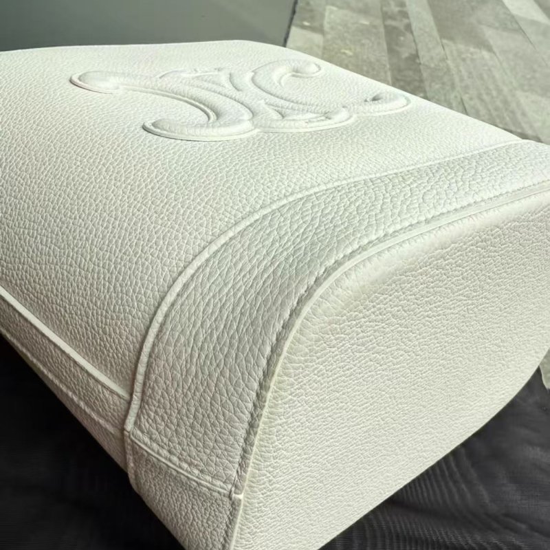 CELINE Triomphe牛皮水桶包斜背包北極白24*13*22cm 全新配件塵袋-3