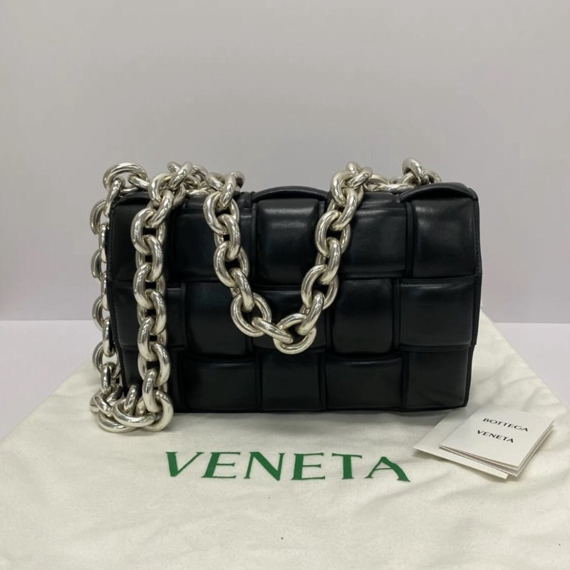 BV 黑銀Cassette粗鏈條手提斜背枕頭包 26*18*8 98新配件塵袋-4