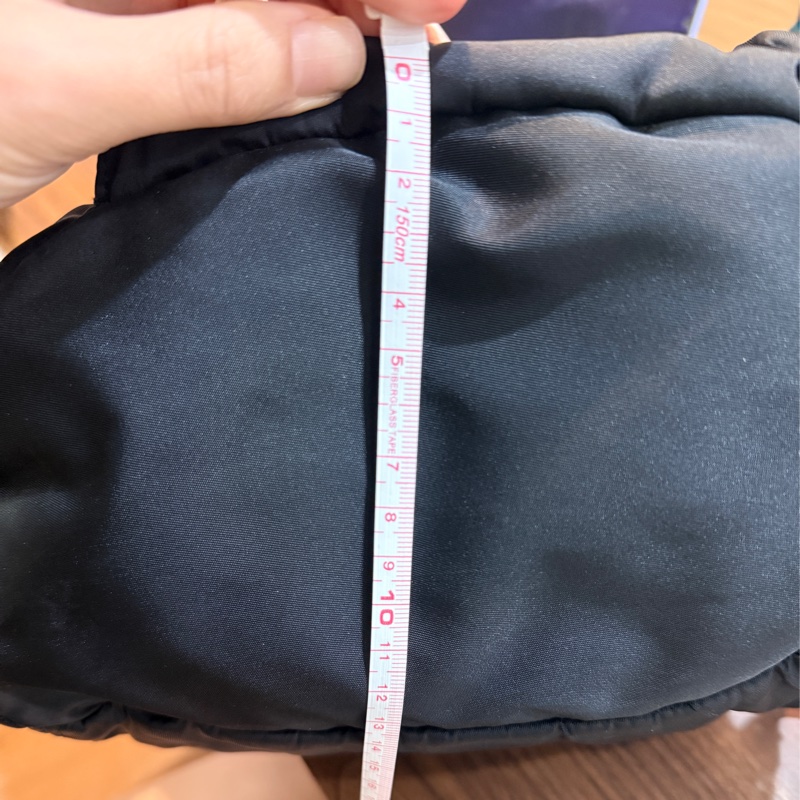 狀態不錯88新✨磁扣款🎖️櫃上六萬多🔥出名好用的Prada經典 耐磨 超好裝 降落傘布 後背包-87