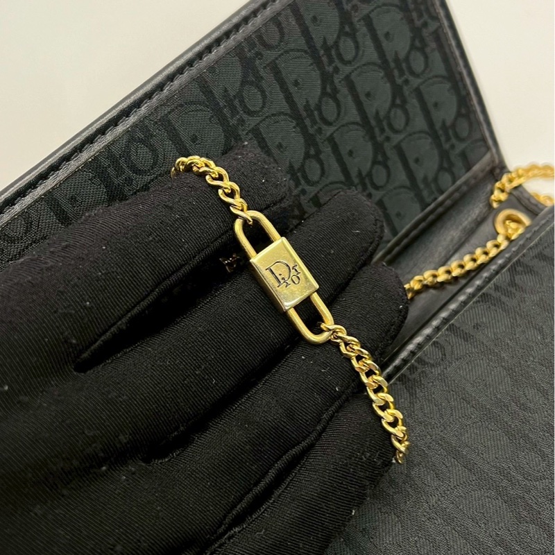 🏷️ Dior 刺繡woc-11