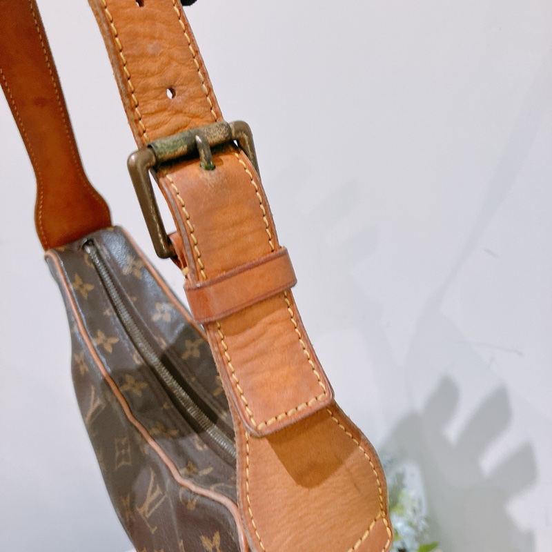 TK1786 Louis Vuitton路易威登老花豌豆包半月包 Monogram Pochette Croissant-51