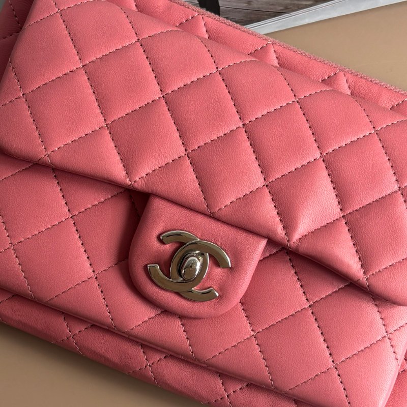 ::CHANEL:: 香奈兒 經典雙C銀釦 菱格紋豆沙粉色雙層扁斜背包-2