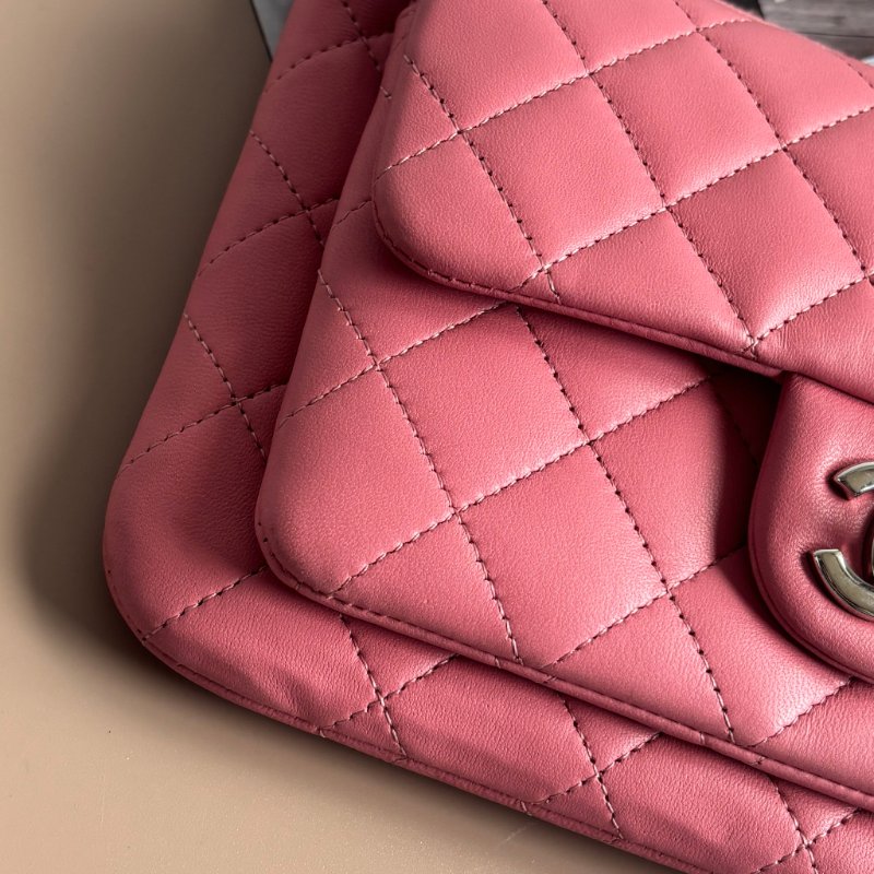 ::CHANEL:: 香奈兒 經典雙C銀釦 菱格紋豆沙粉色雙層扁斜背包-5