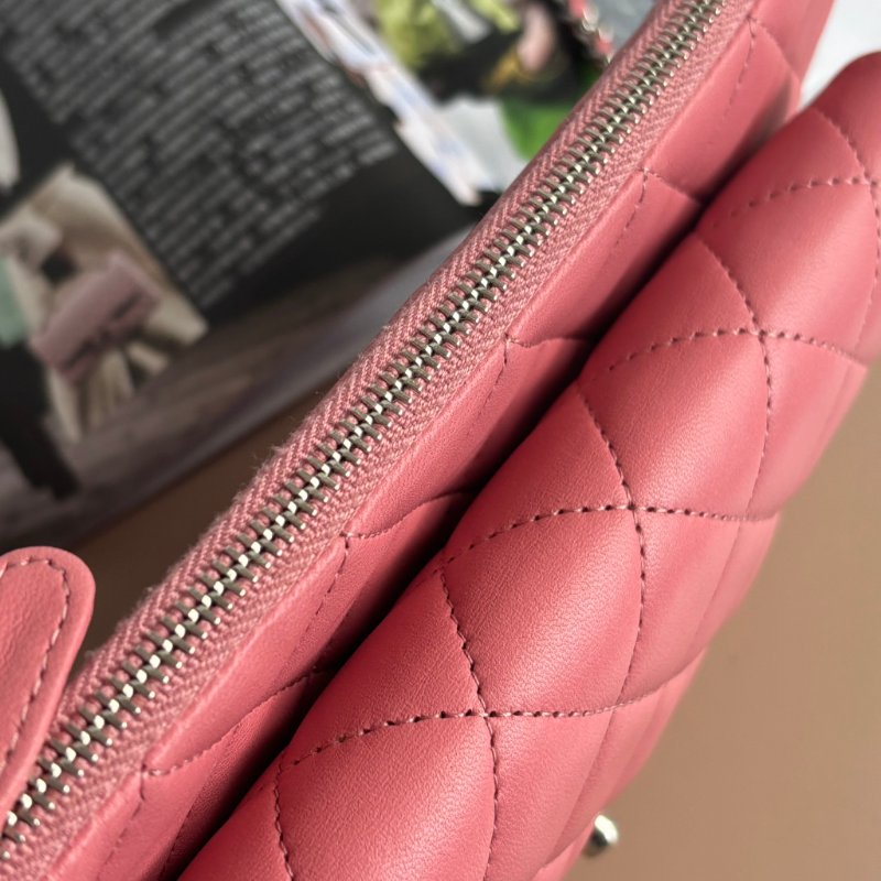 ::CHANEL:: 香奈兒 經典雙C銀釦 菱格紋豆沙粉色雙層扁斜背包-13