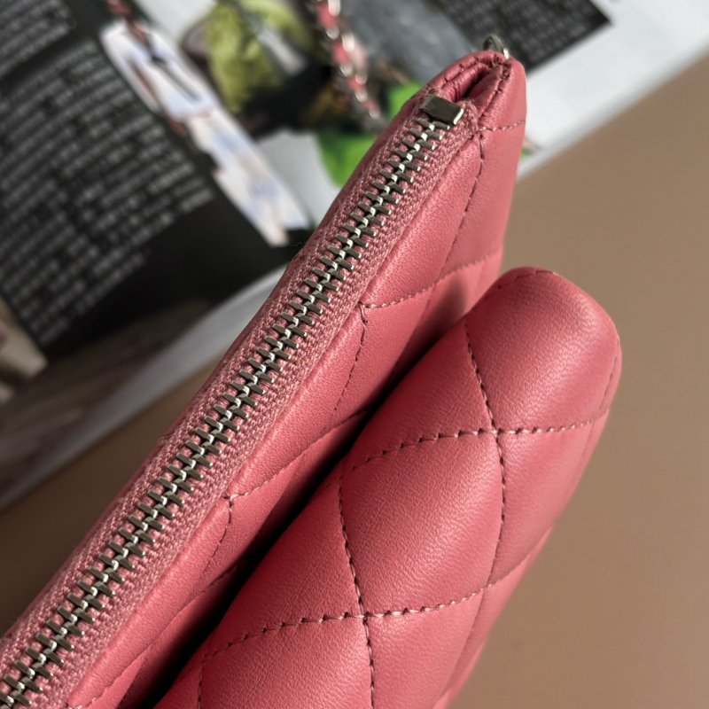 ::CHANEL:: 香奈兒 經典雙C銀釦 菱格紋豆沙粉色雙層扁斜背包-14