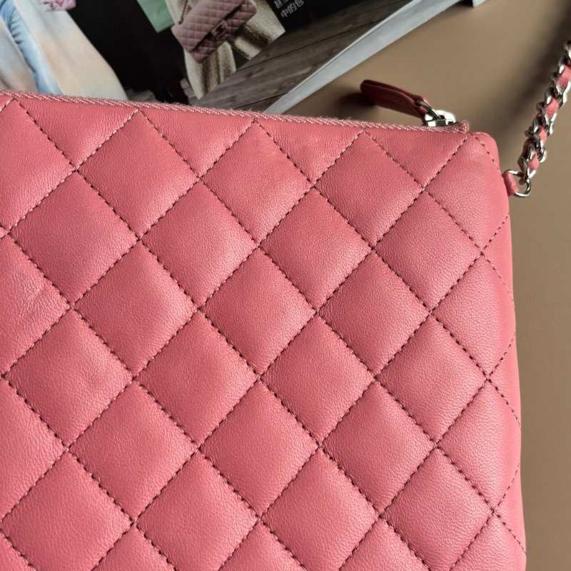 ::CHANEL:: 香奈兒 經典雙C銀釦 菱格紋豆沙粉色雙層扁斜背包-16