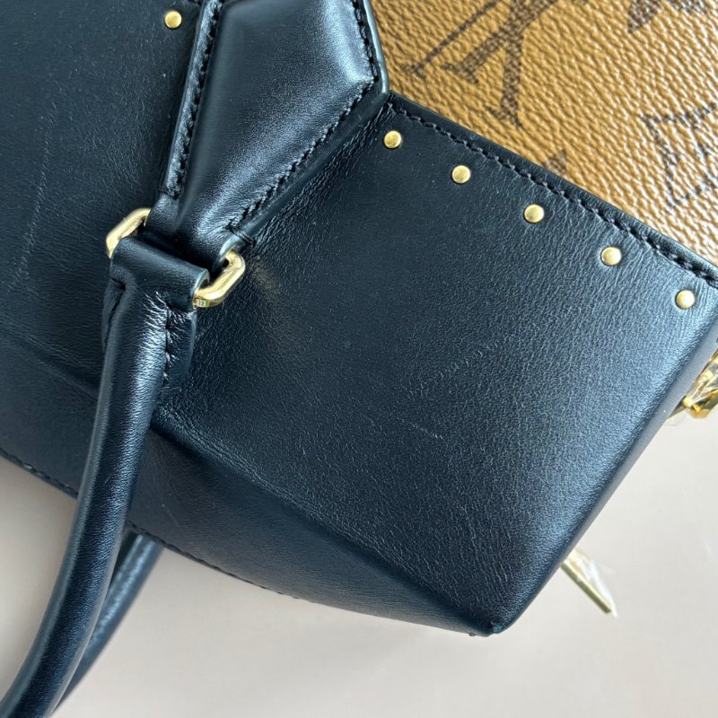 ::Louis Vuitton:: M43595 City Malle淺棕色花紋拼接黑色牛皮手提兩用包 斜背包-7