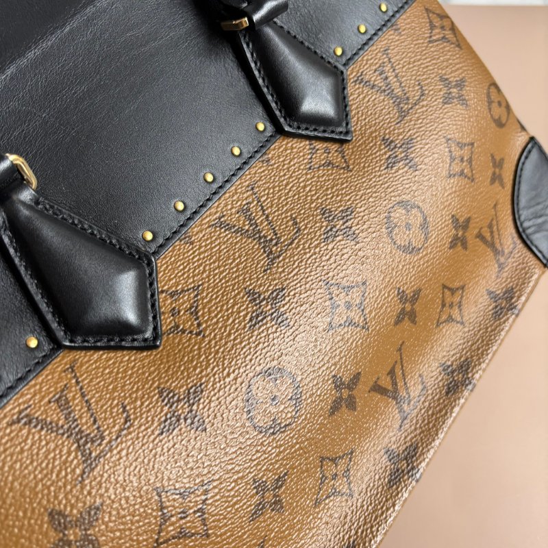::Louis Vuitton:: M43595 City Malle淺棕色花紋拼接黑色牛皮手提兩用包 斜背包-20